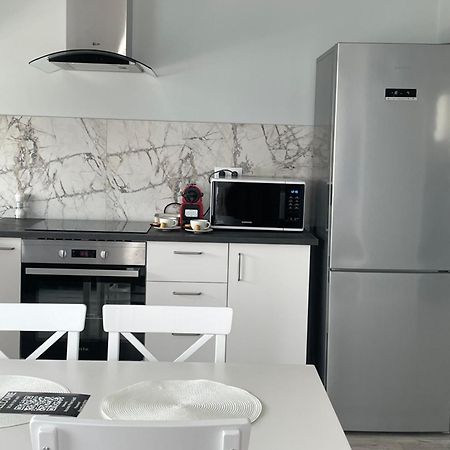 Noah Apartment Self Check-In Otopeni Εξωτερικό φωτογραφία